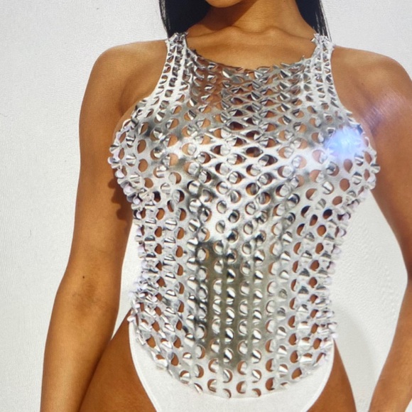 Silver bodysuit - Picture 1 of 1